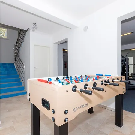 Mermaid - Heated Pool, Sea Views & 120m I Split Riviera Вилла Подстрана