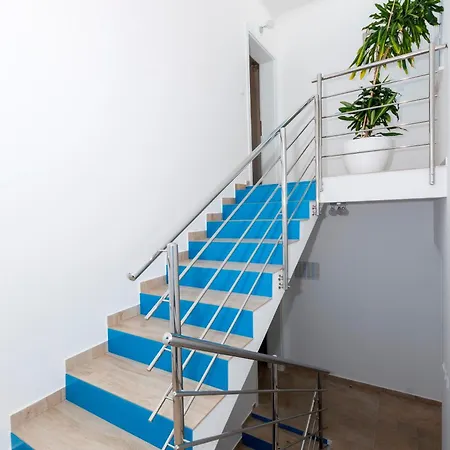 Mermaid - Heated Pool, Sea Views & 120m I Split Riviera Вилла *