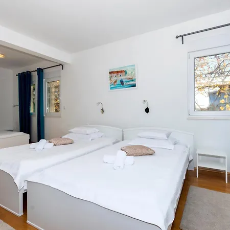 Mermaid - Heated Pool, Sea Views & 120m I Split Riviera * Подстрана