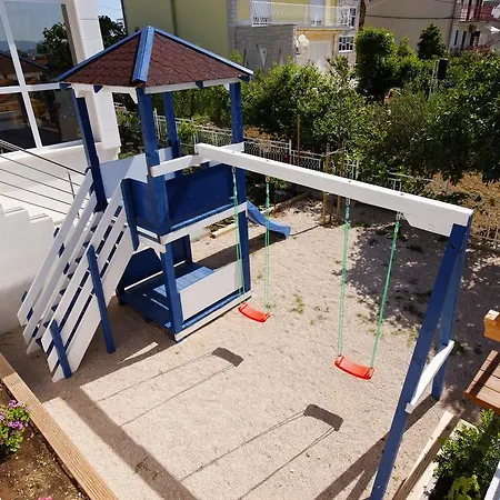 Mermaid - Heated Pool, Sea Views & 120m I Split Riviera Вилла