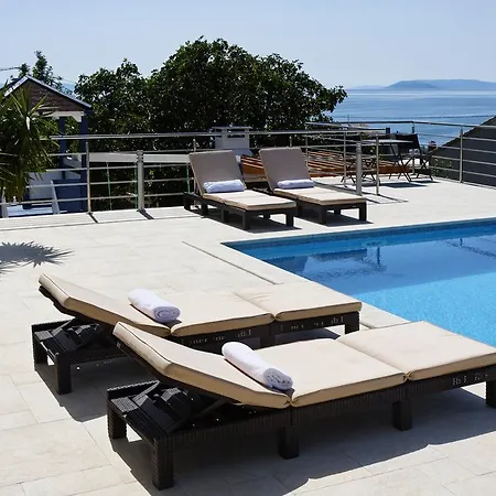 Mermaid - Heated Pool, Sea Views & 120m I Split Riviera Вилла Подстрана