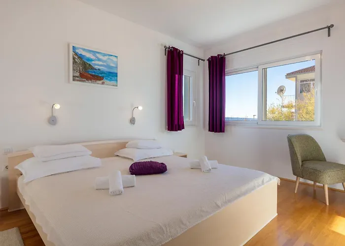 Villa Family Mermaid Your Croatian Haven With Pool And Scenic Views