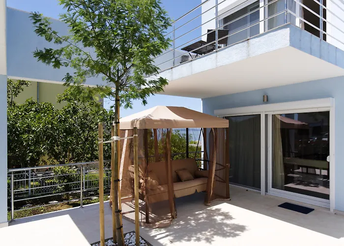 Family Mermaid Your Croatian Haven With Pool And Scenic Views Villa Podstrana