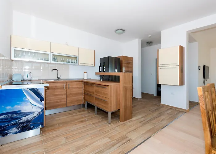 Villa Family Mermaid Your Croatian Haven With Pool And Scenic Views Podstrana