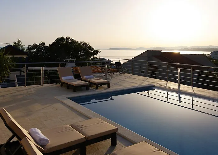 Family Mermaid Your Croatian Haven With Pool And Scenic Views *