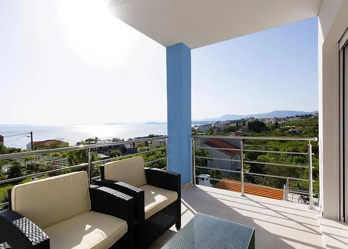 Villa Family Mermaid Your Croatian Haven With Pool And Scenic Views *