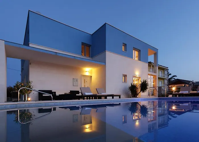 Family Mermaid Your Croatian Haven With Pool And Scenic Views