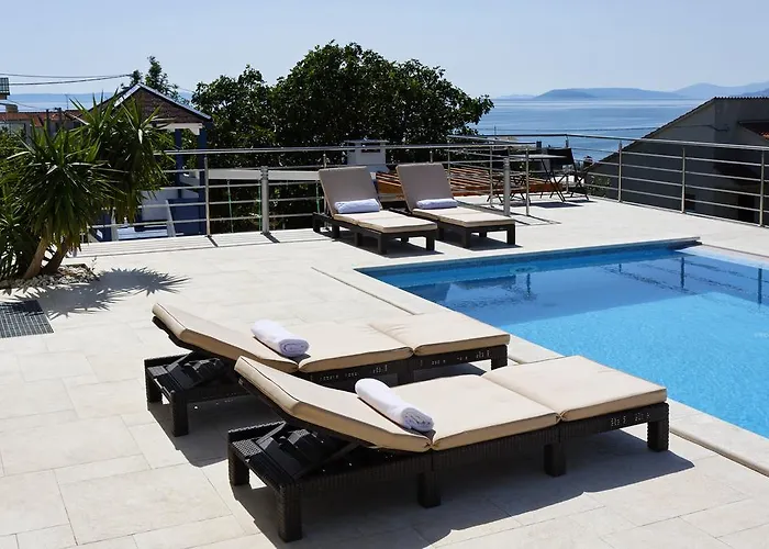 Family Mermaid Your Croatian Haven With Pool And Scenic Views Villa Podstrana